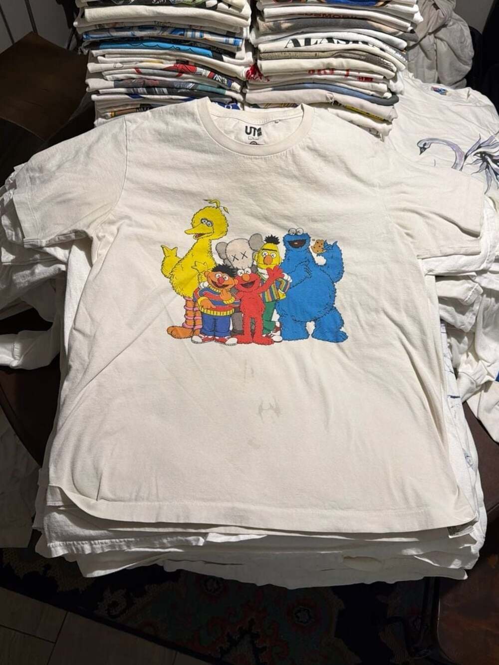 Uniqlo UT x KAWS x Sesame Street Graphic T-Shirt White Size L